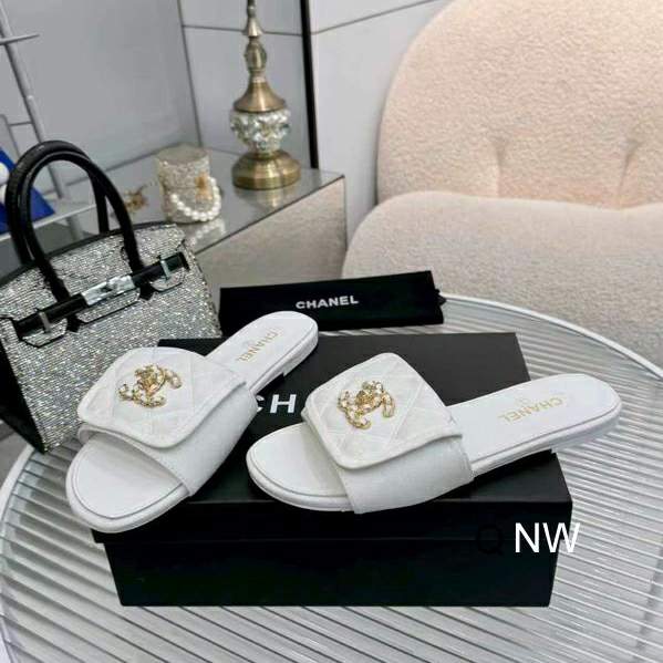 Picture of Chanel Slippers _SKUChanelsz35-40NW04203162